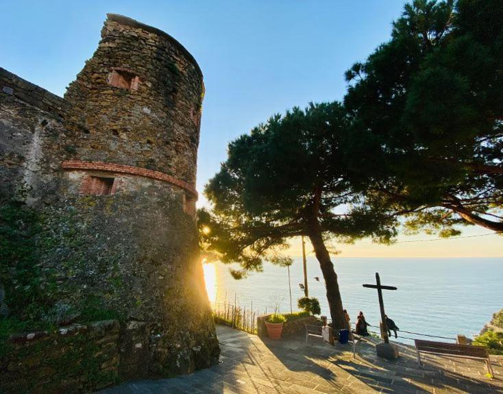Al Castello Apartment Riomaggiore Luaran gambar