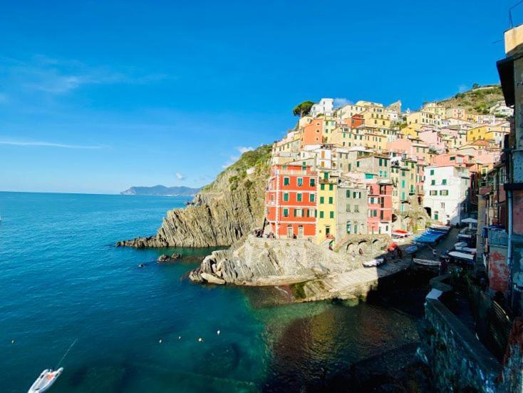 Al Castello Apartment Riomaggiore Luaran gambar