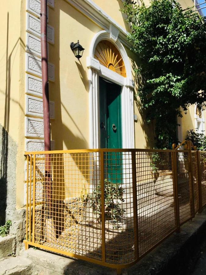 Al Castello Apartment Riomaggiore Luaran gambar